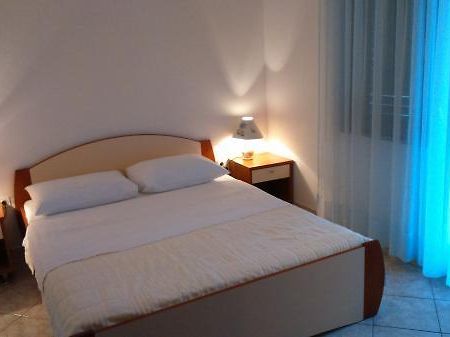 Apartmani Petra Pakoštane Extérieur photo